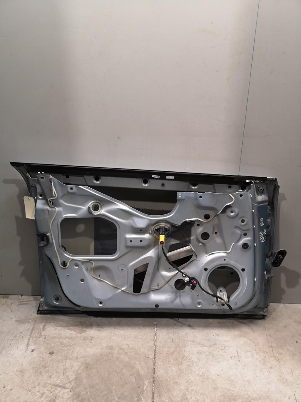 Porte avant gauche AUDI A4 2 PHASE 2 Diesel - 1