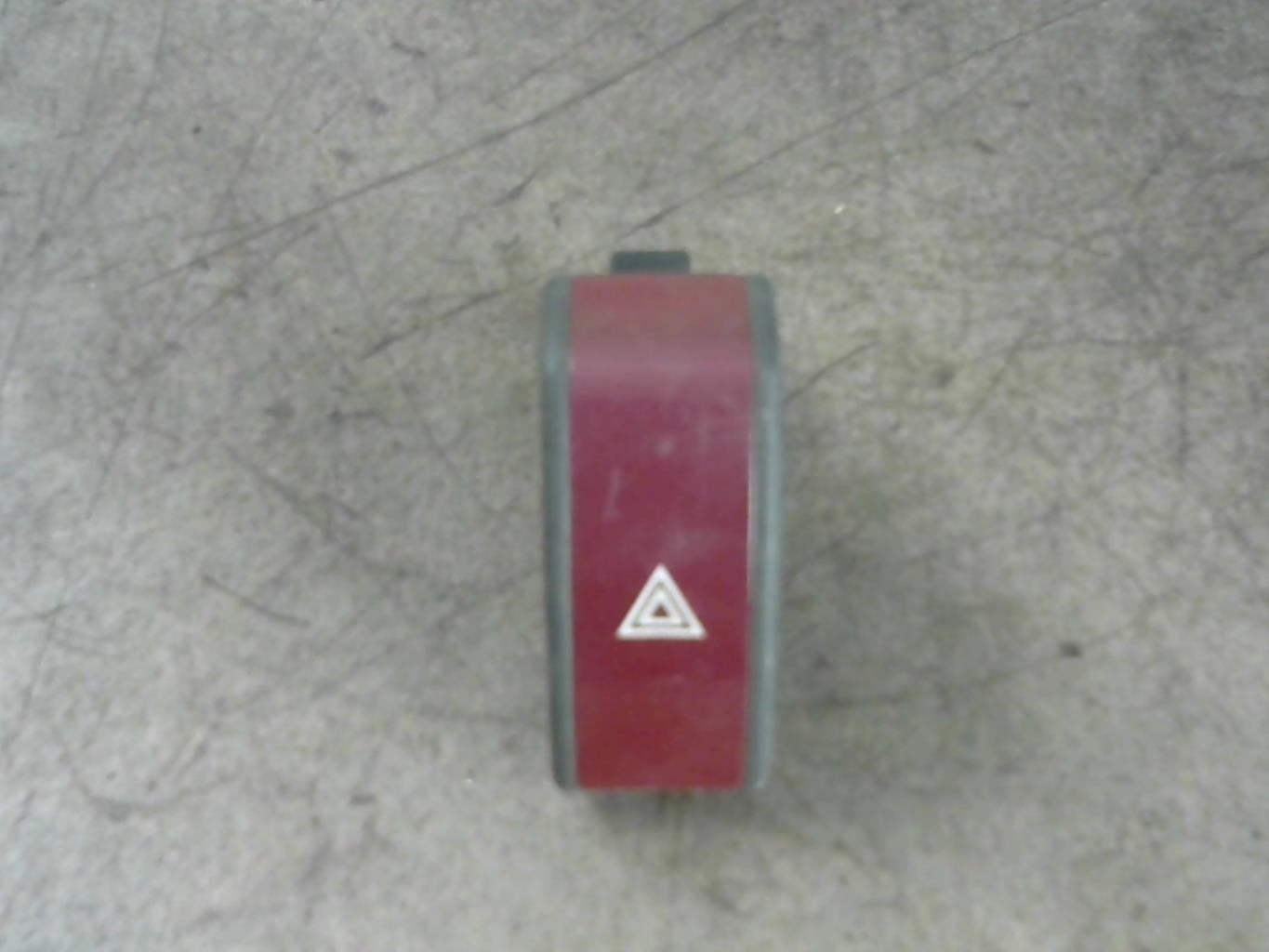Bouton de warning OPEL CORSA C PHASE 1 Diesel - 1