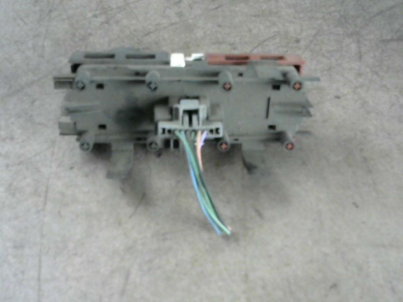 Bouton de warning RENAULT MEGANE 2 PHASE 1 Diesel - 1