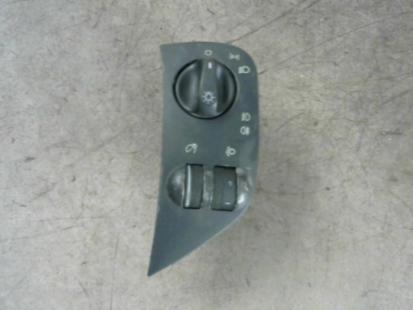 Commande de phare VOLKSWAGEN POLO 3 CLASSIC/FLIGHT Diesel - 1