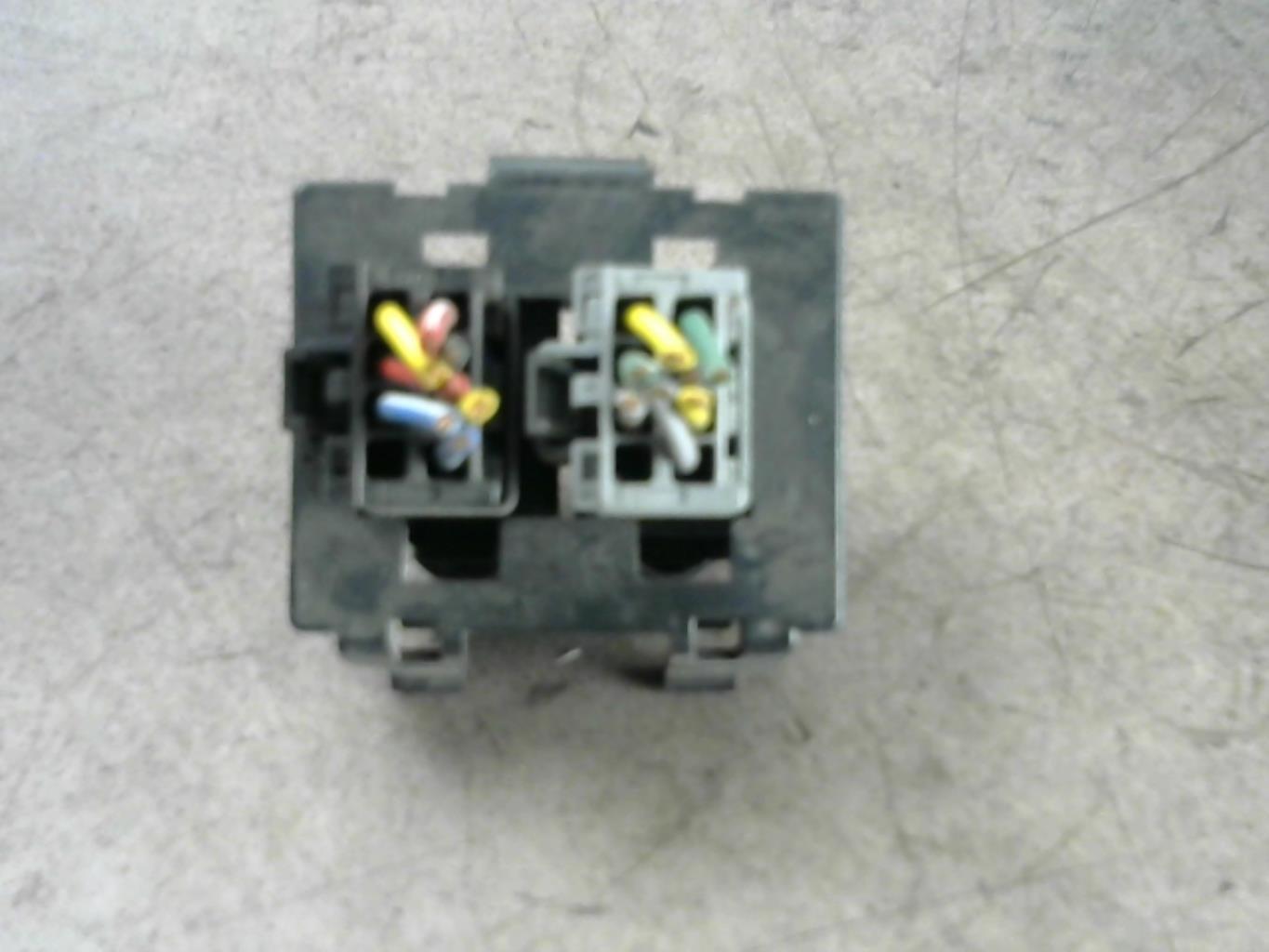 Interrupteur de leve vitre CHRYSLER PT CRUISER PHASE 1 BREAK Diesel - 1