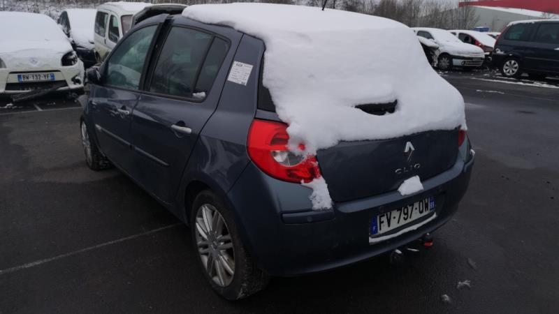 Moteur RENAULT CLIO 3 PHASE 1 Essence - 1