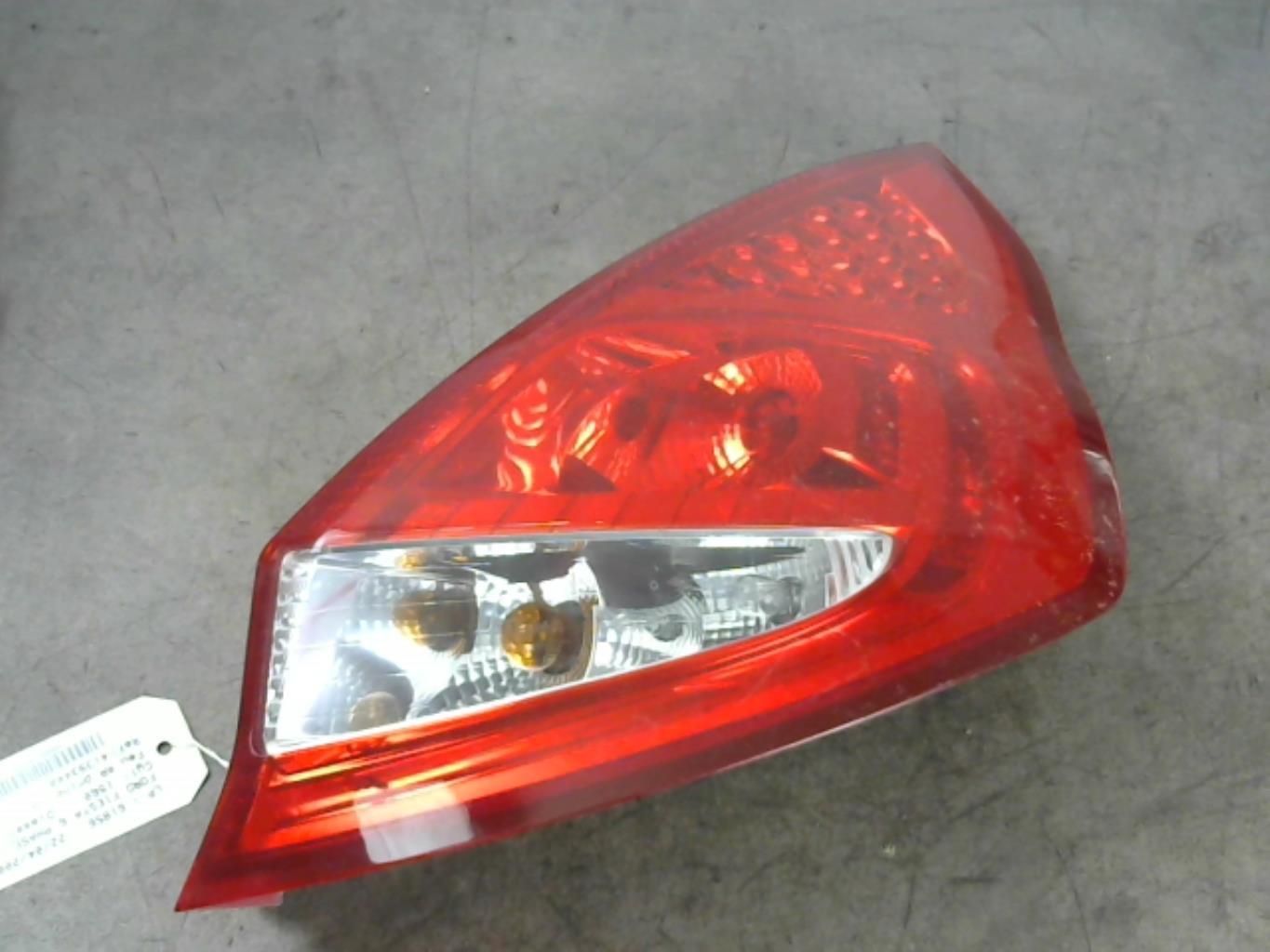 Fanale posteriore principale destro (luci) FORD FIESTA 6 PHASE 1 Diésel - 1
