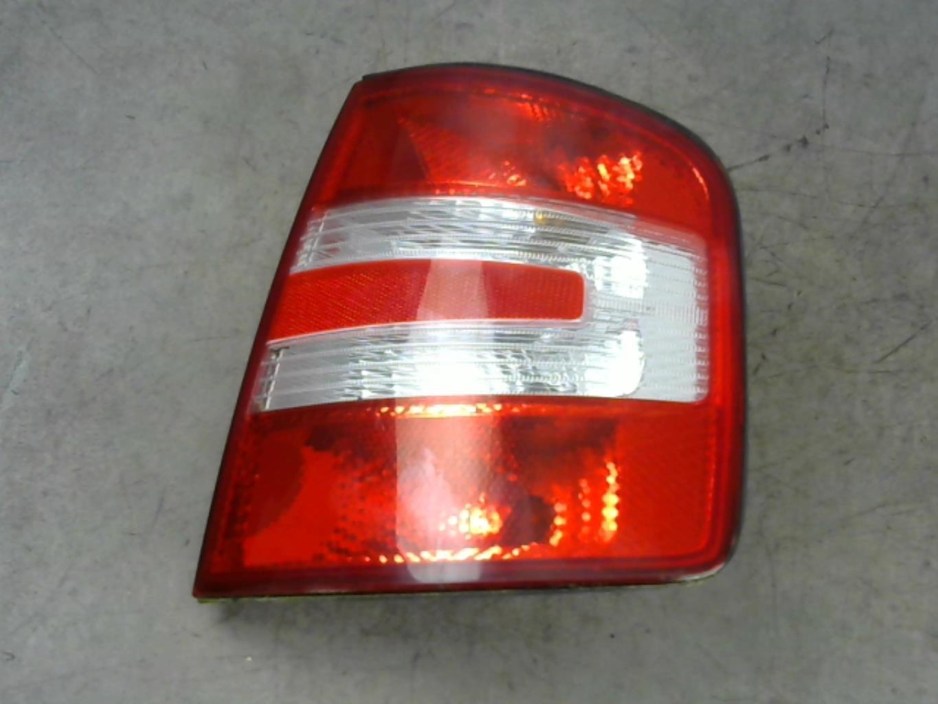 Fanale posteriore principale destro (luci) SKODA FABIA 1 PHASE 2 BREAK Diésel - 1