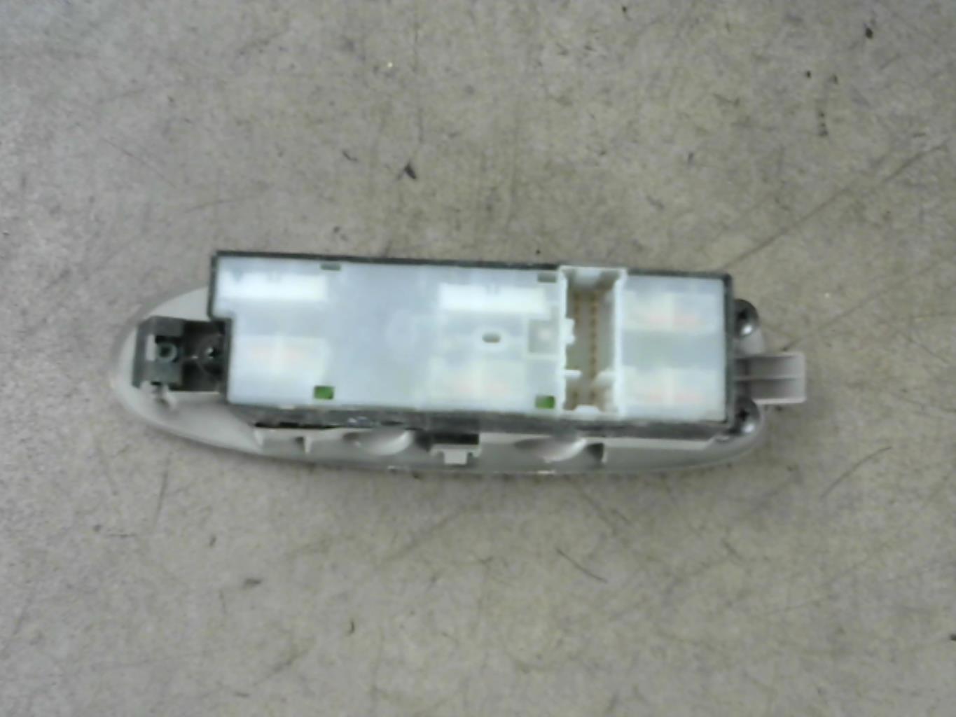 Interruttore lavacristalli anteriore sinistro NISSAN ALMERA TINO PHASE 1 Diésel - 1