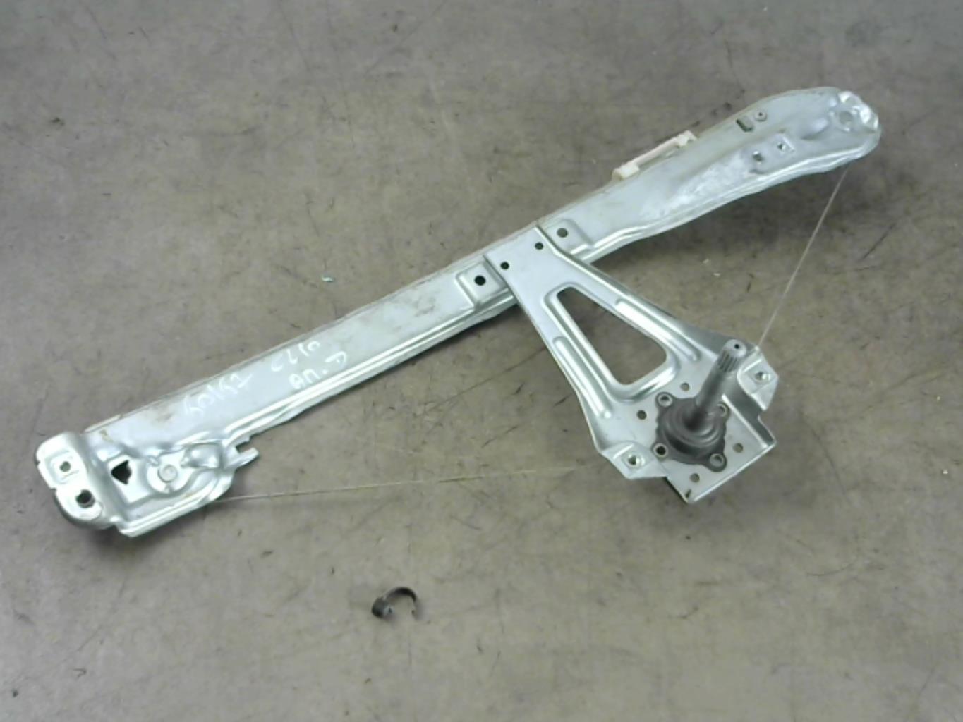 Alzacristalli manuale posteriore destro RENAULT CLIO 3 PHASE 1 BREAK Diésel - 1