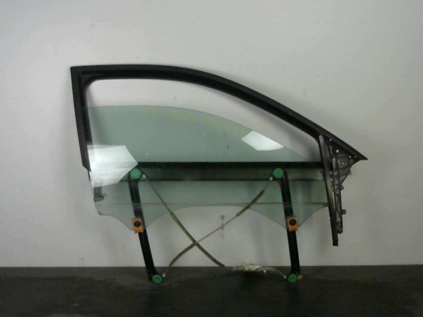 Alzacristalli manuale anteriore destro AUDI A3 2 PHASE 1 Diésel - 1