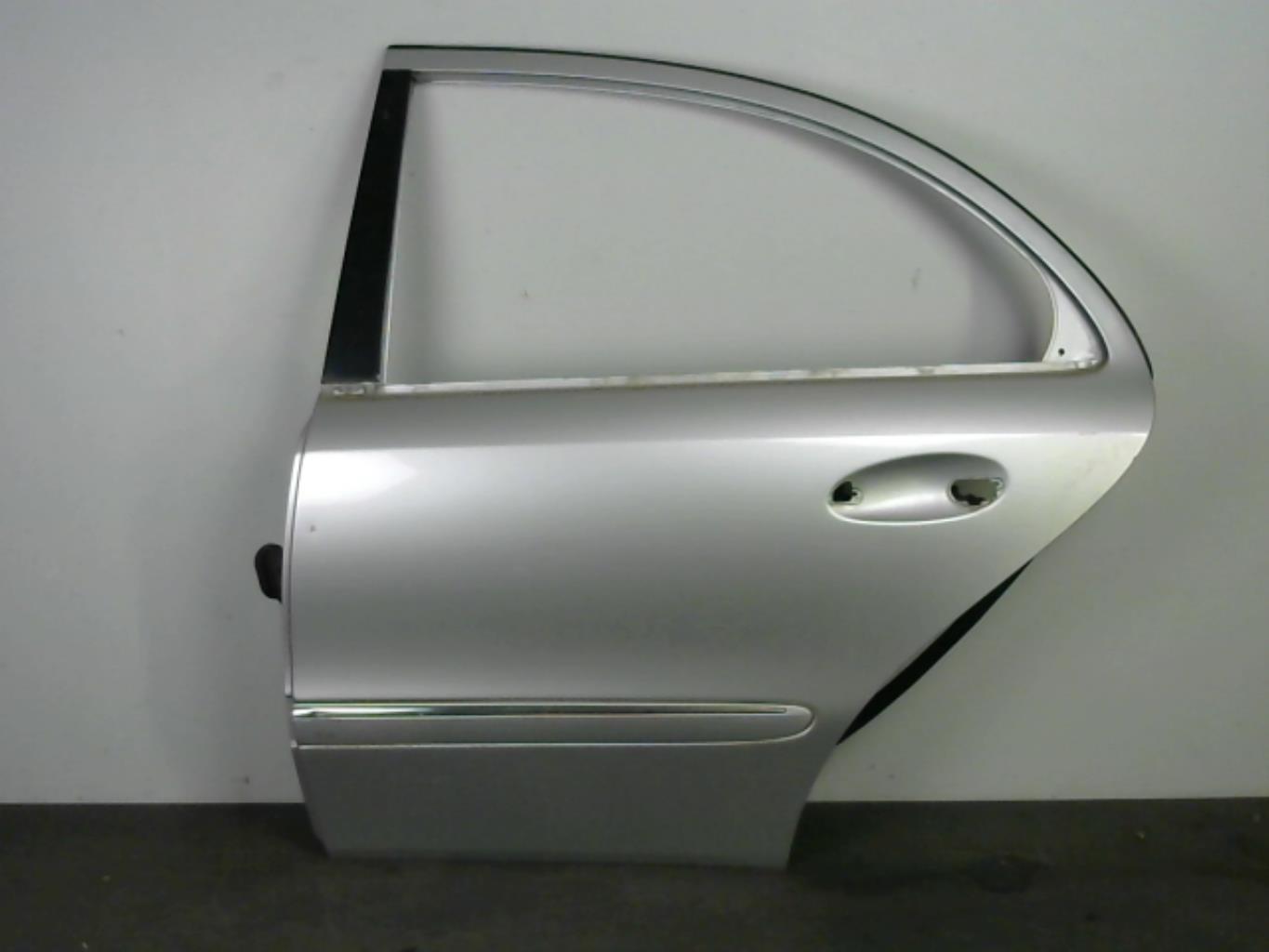 Porte arriere gauche MERCEDES CLASSE E 211 PHASE 1 Diesel - 1