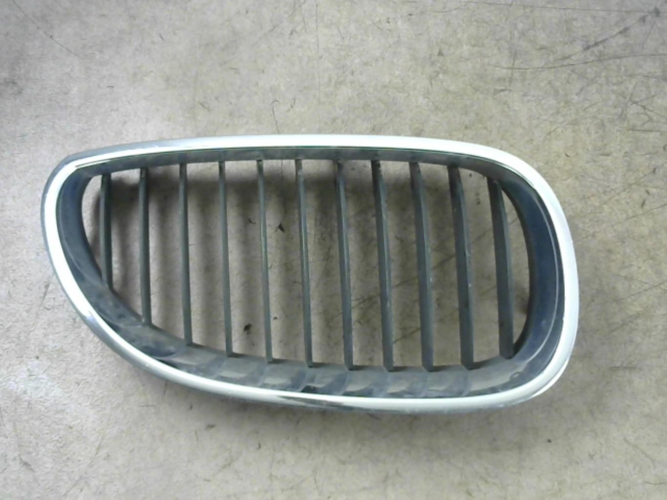 Calandre droite BMW SERIE 5 E60 PHASE 2 Diesel - 1