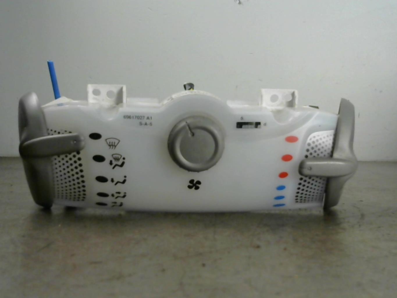 Commande chauffage TOYOTA AYGO 1 PHASE 2 Essence - 1