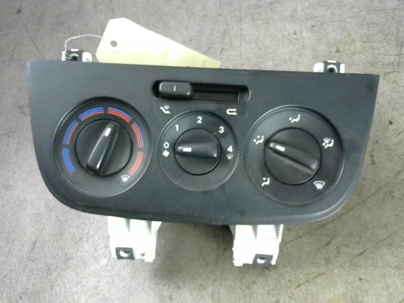Commande chauffage PEUGEOT BIPPER Diesel - 1