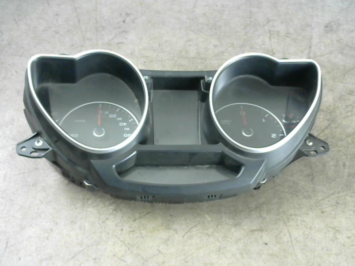 Compteur AUDI A5 1 SPORTBACK PHASE 2 Diesel - 1