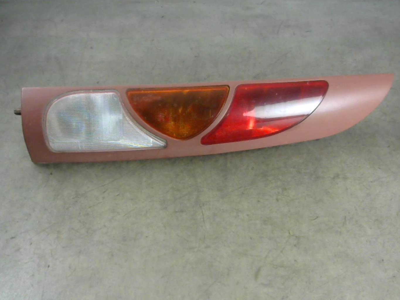 Fanale posteriore principale destro (luci) RENAULT KANGOO 1 PHASE 1 Gasolina - 1