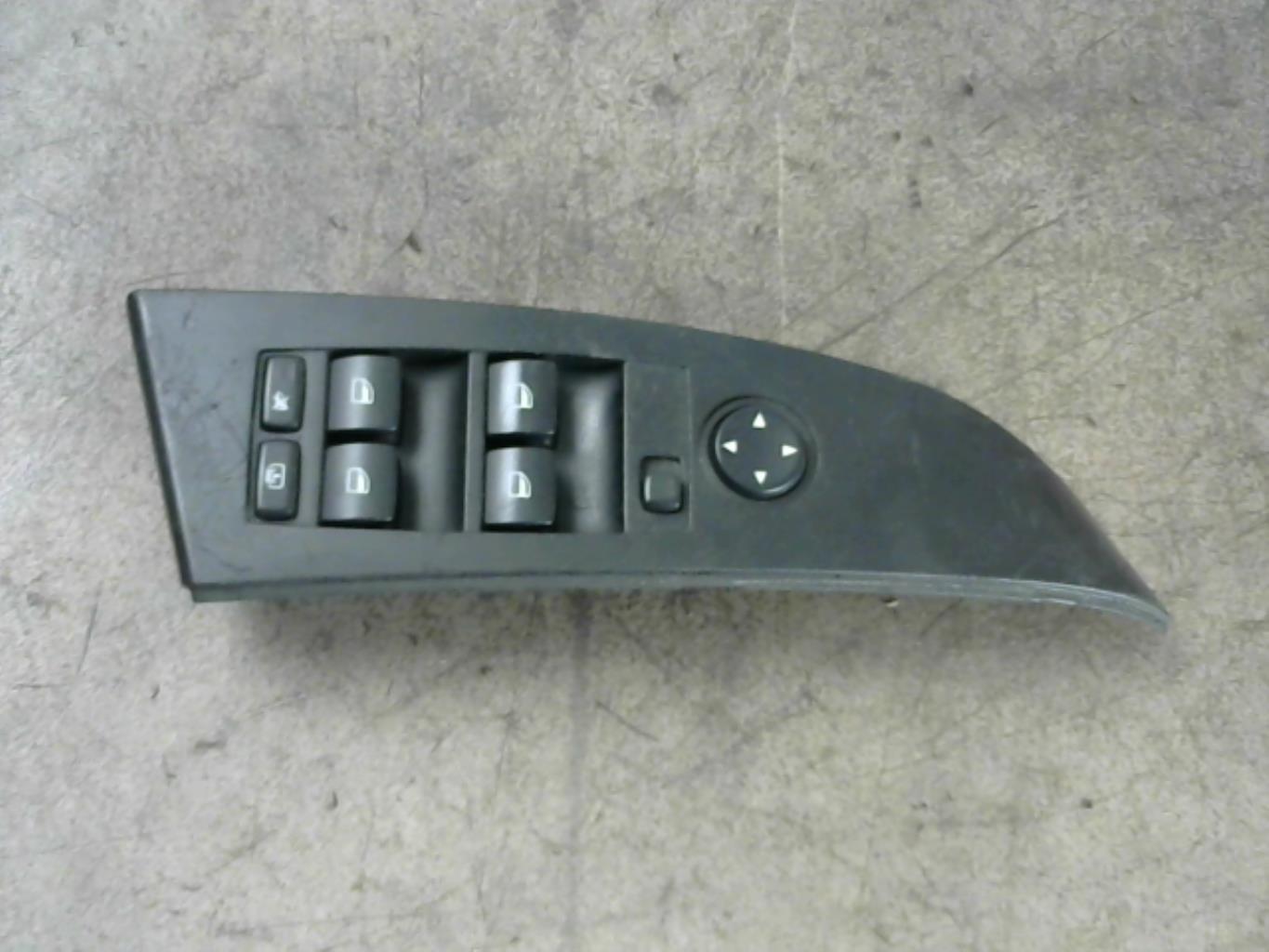 Interruttore lavacristalli anteriore sinistro BMW SERIE 5 E60 PHASE 2 Diésel - 1