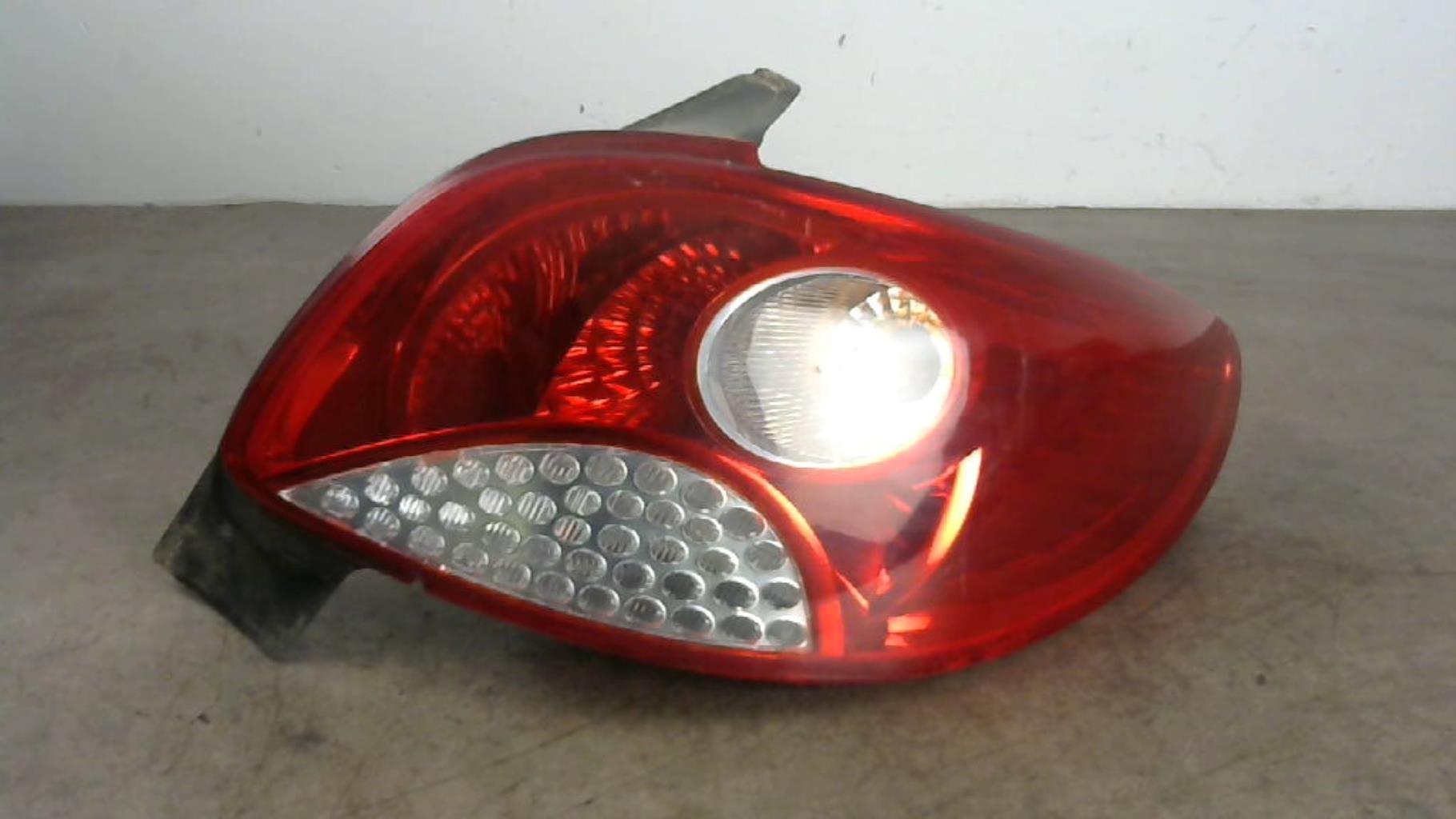 Fanale posteriore principale destro (luci) PEUGEOT 206+ Diésel - 1