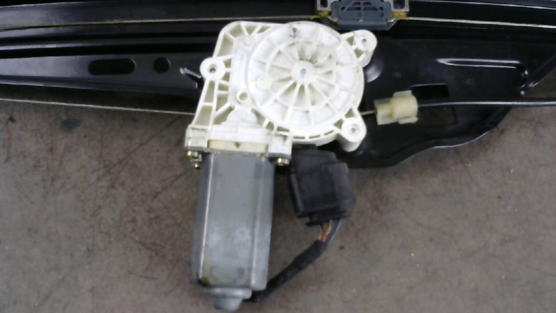 Alzacristalli elettrico posteriore destro BMW SERIE 5 E60 PHASE 2 Diésel - 1