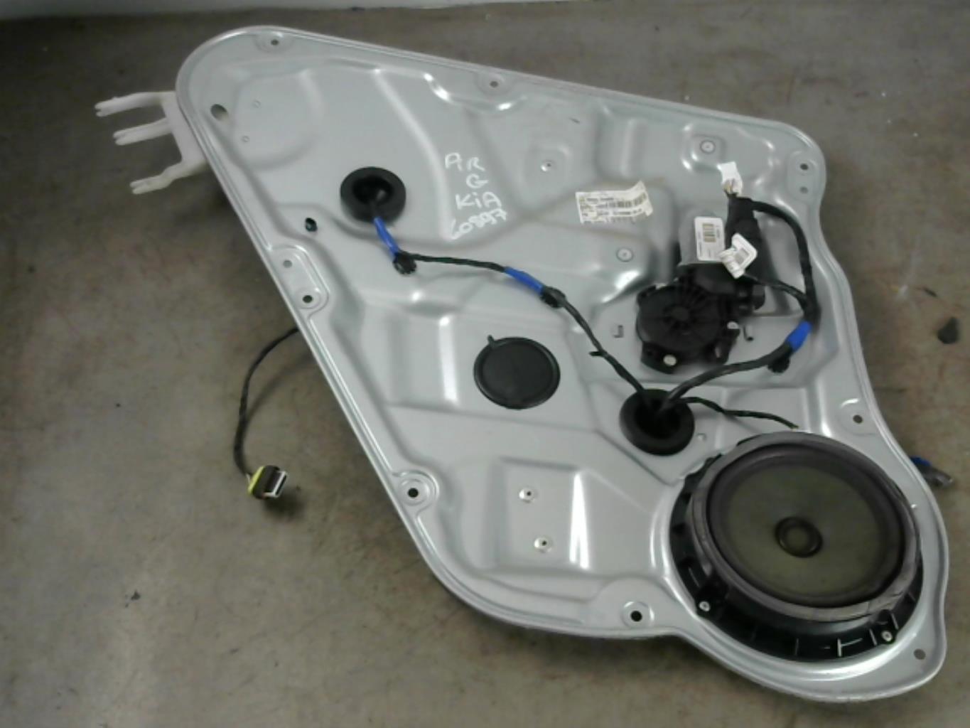 Alzacristalli elettrico posteriore sinistro KIA CEE-D 1 SPORT WAGON PHASE 2 BREAK Diésel - 1