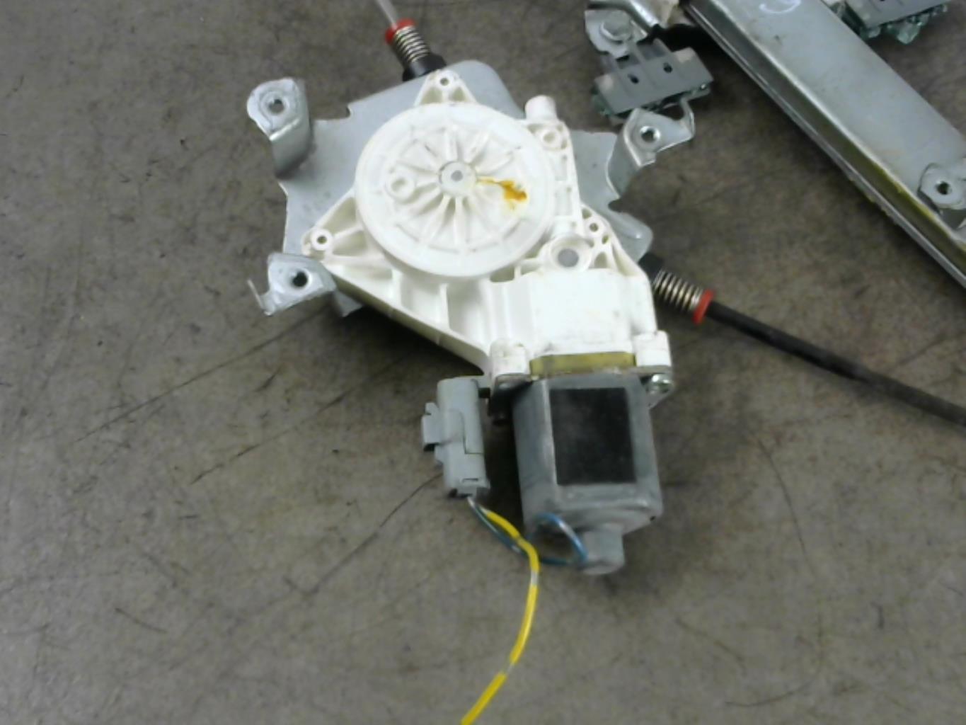 Alzacristalli elettrico anteriore sinistro NISSAN MICRA 3 PHASE 2 Gasolina - 1