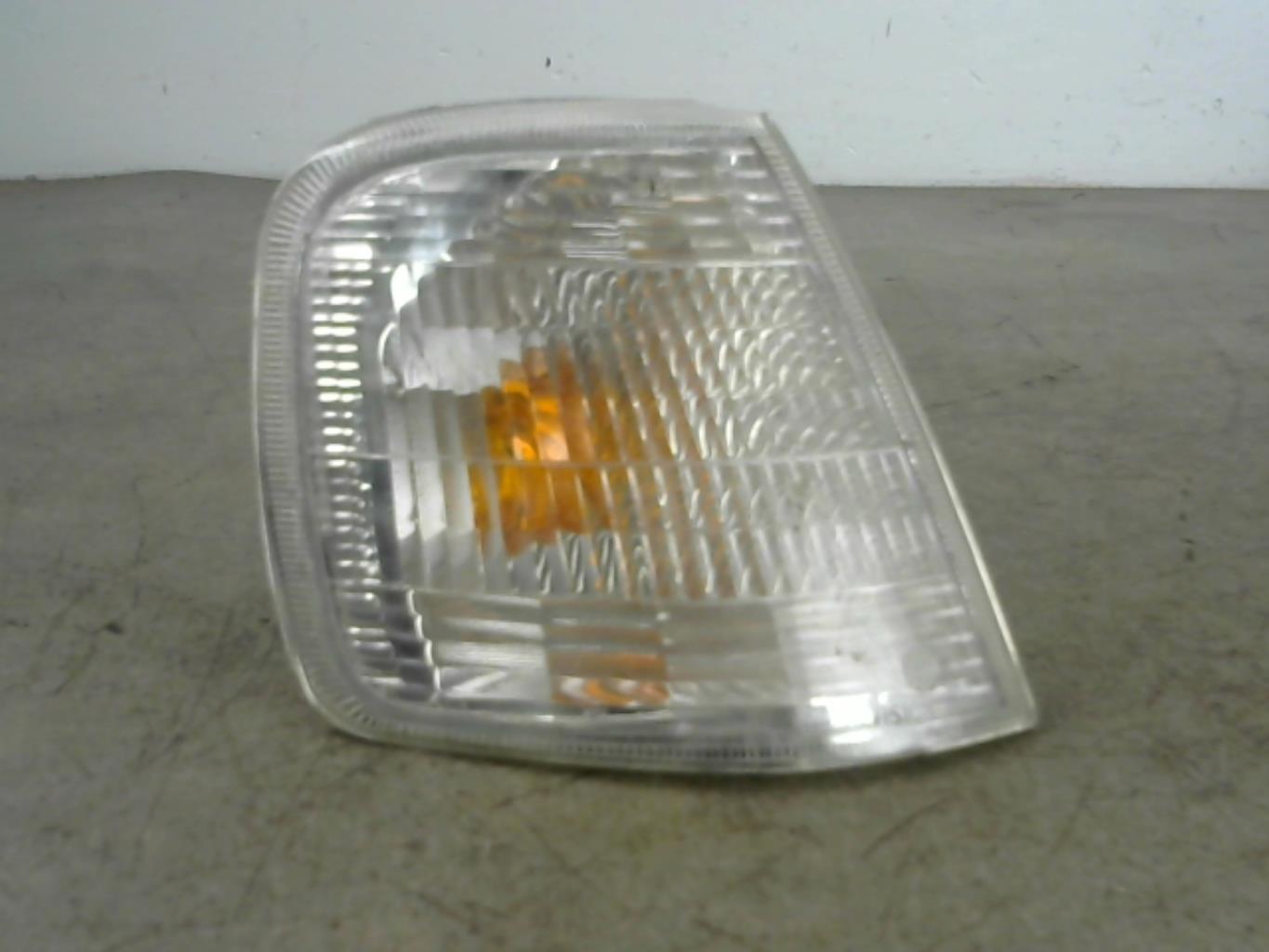 Gruppo ottico anteriore secondario destro (luci)(freccia) PEUGEOT 405 PHASE 2 BREAK Gasolina - 1