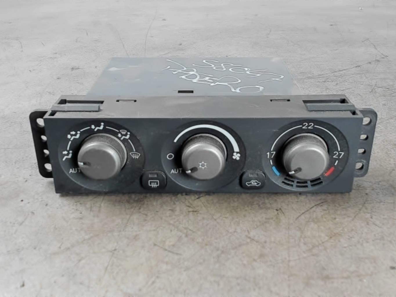Commande chauffage MITSUBISHI PAJERO 3 PHASE 1 Diesel - 1