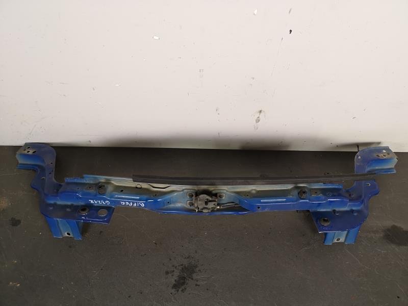 Face avant PEUGEOT BIPPER Diesel - 1