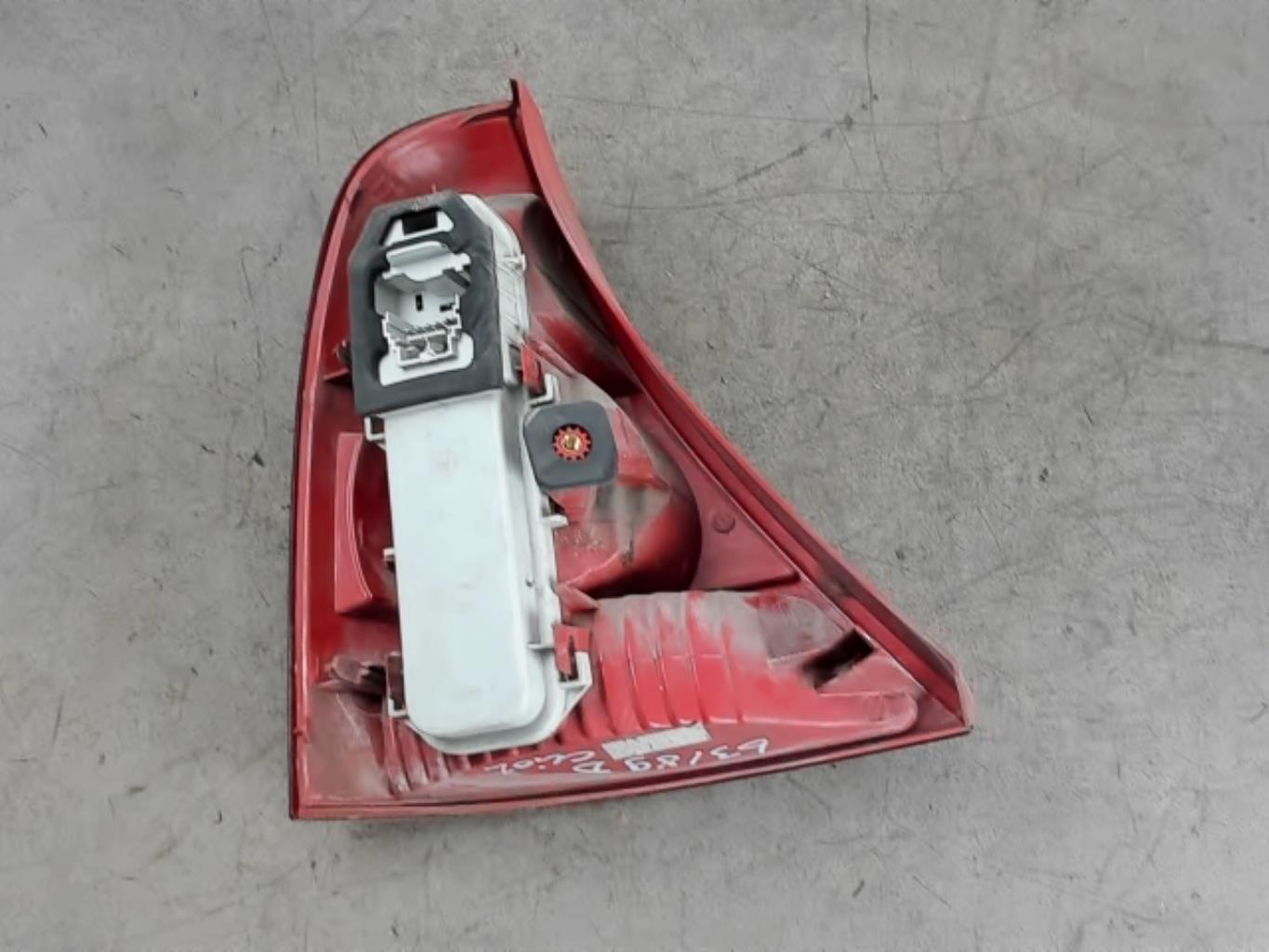 Fanale posteriore principale destro (luci) RENAULT CLIO 2 PHASE 2 Diésel - 1