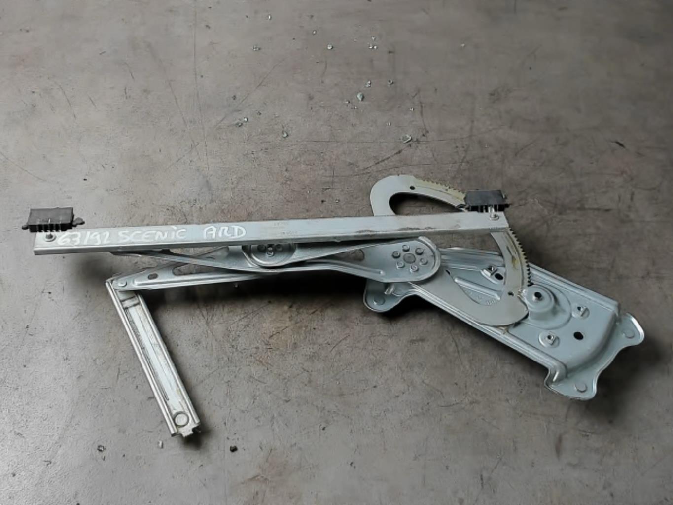 Alzacristalli manuale posteriore destro RENAULT SCENIC 3 PHASE 1 Diésel - 1