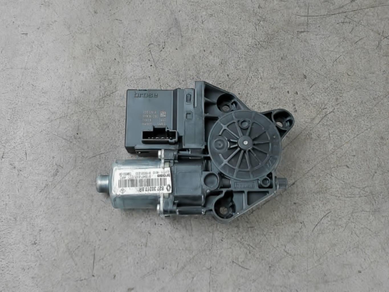 Motore alzacristalli posteriore destro RENAULT SCENIC 3 PHASE 1 Diésel - 1