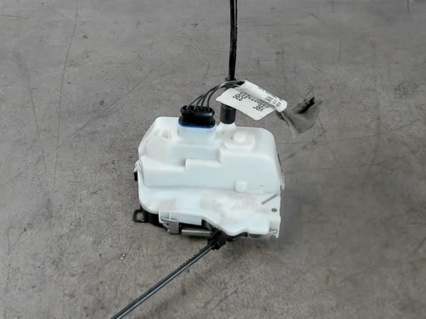 Serrure arriere droit RENAULT MEGANE 2 PHASE 2 Essence - 1
