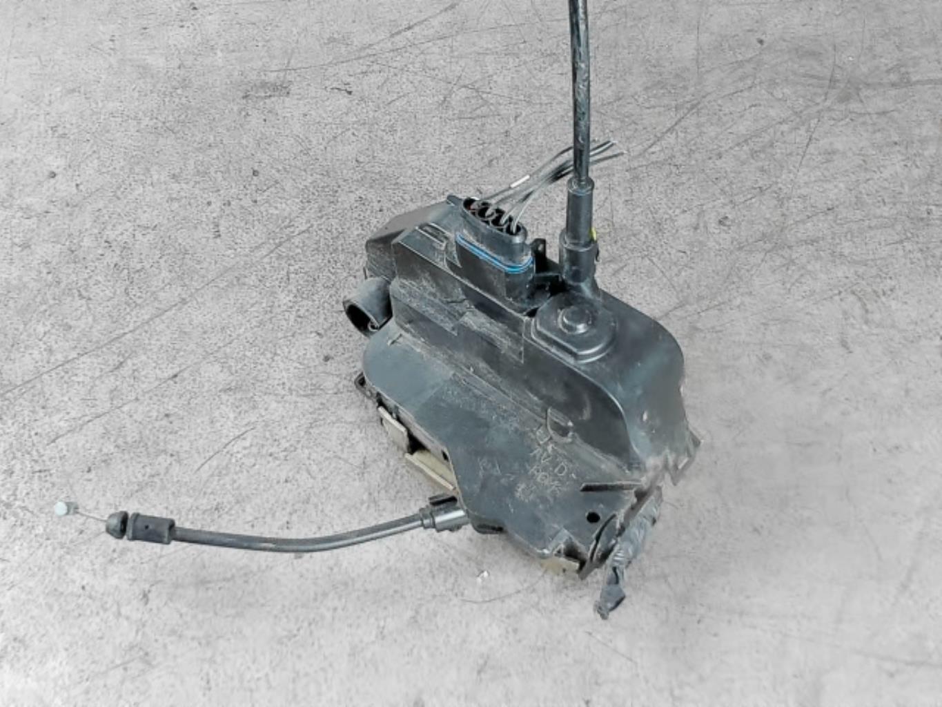 Serrure avant droit RENAULT MEGANE 2 PHASE 1 CABRIOLET Diesel - 1