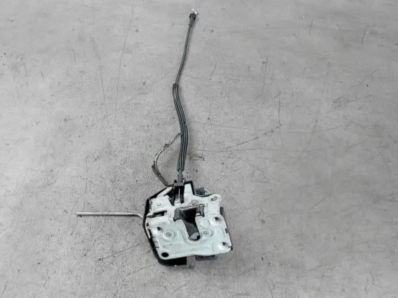 Serrure avant gauche RENAULT CLIO 2 PHASE 2 Diesel - 1