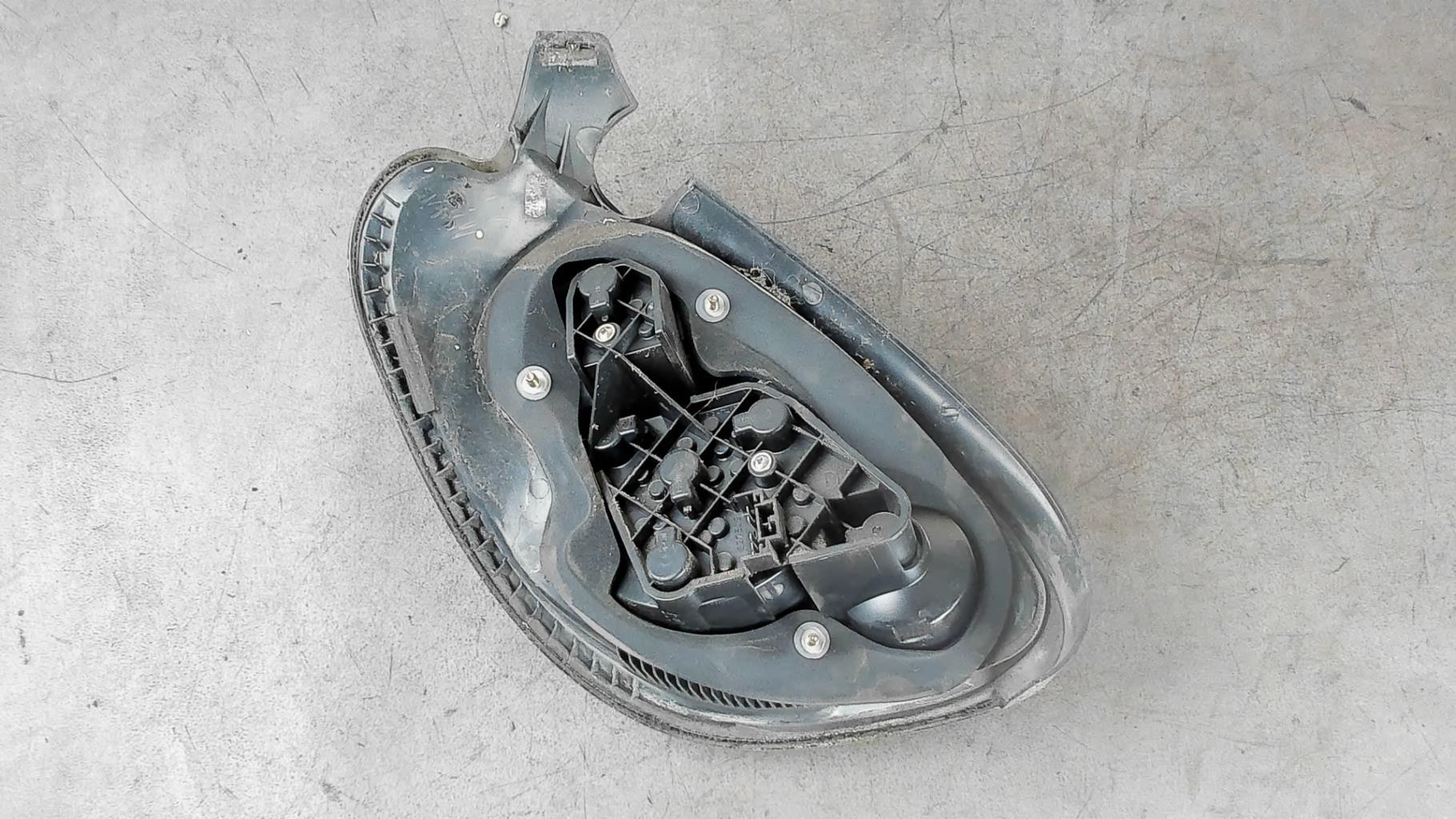 Fanale posteriore principale destro (luci) FIAT BRAVO 1 Diésel - 1