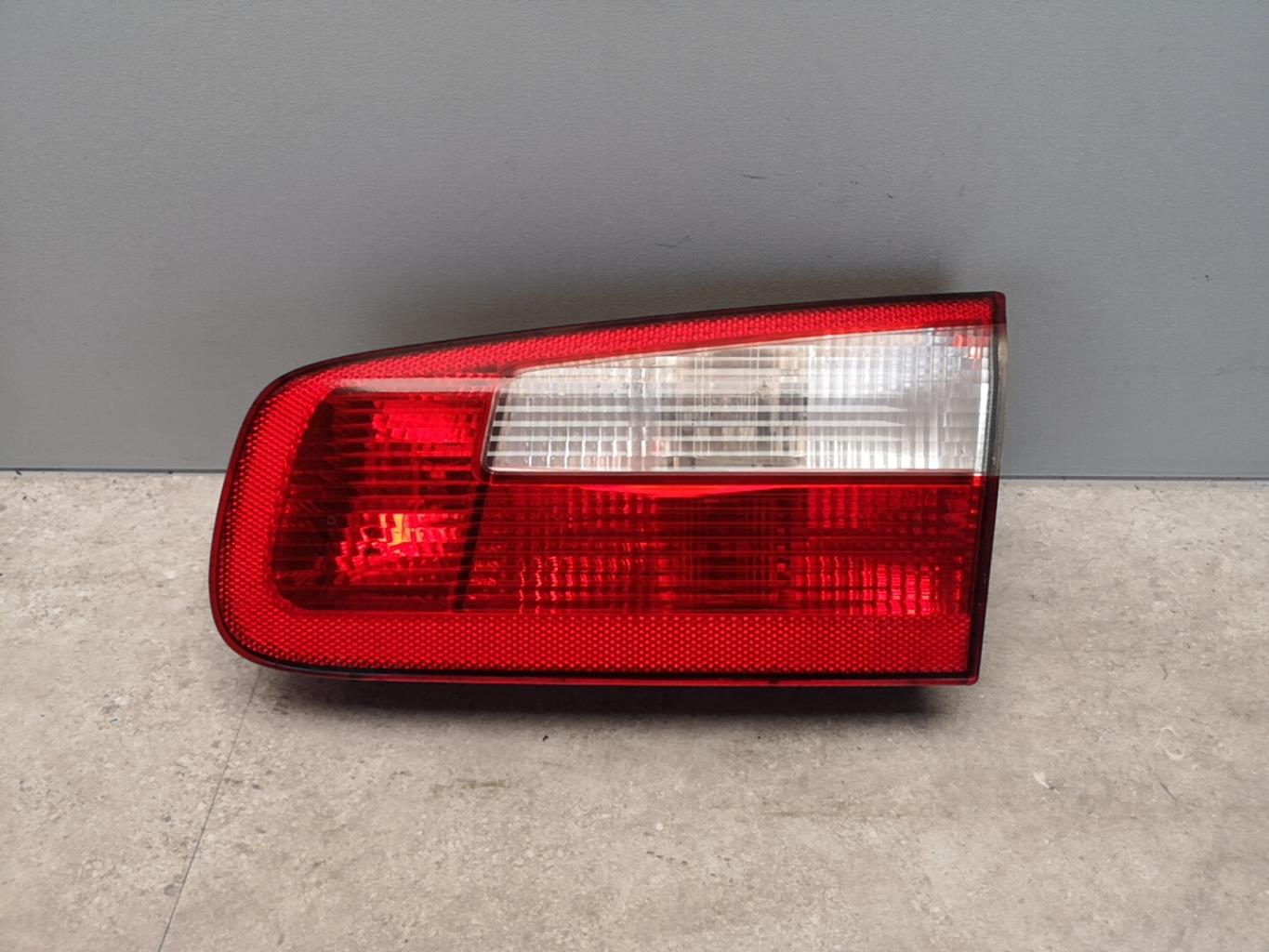 Fanale posteriore principale destro (luci) RENAULT LAGUNA 2 PHASE 1 Gasolina - 1