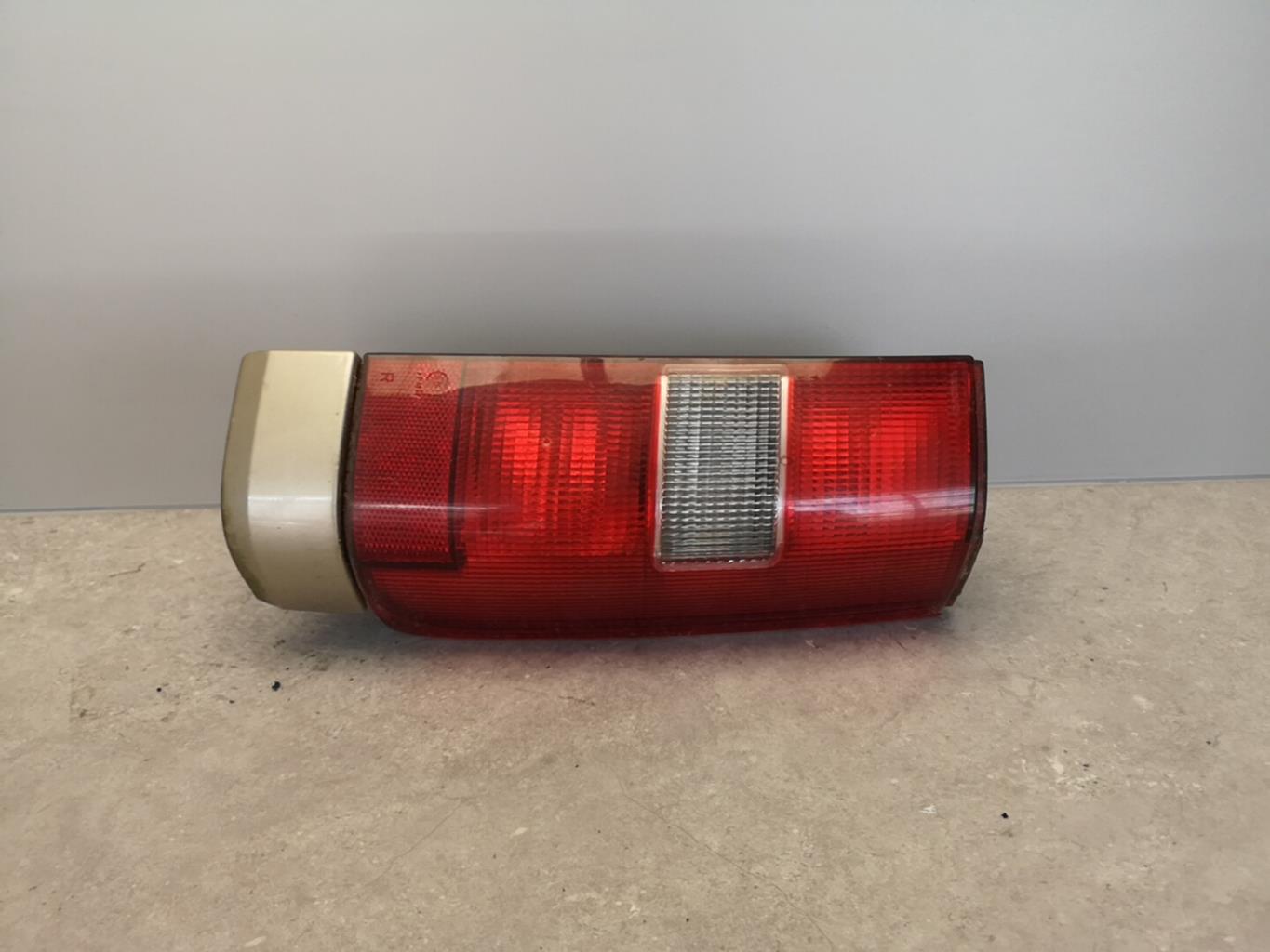 Fanale posteriore principale destro (luci) VOLVO V 70 1 PHASE 1 BREAK Diésel - 1
