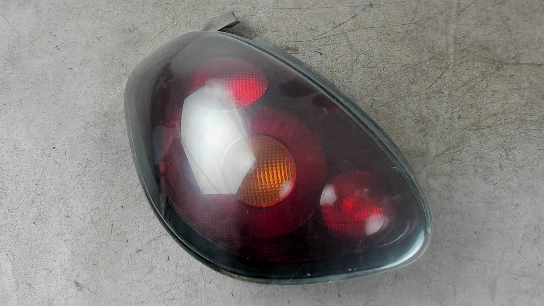 Fanale posteriore principale sinistro (luci) FIAT BRAVO 1 Diésel - 1