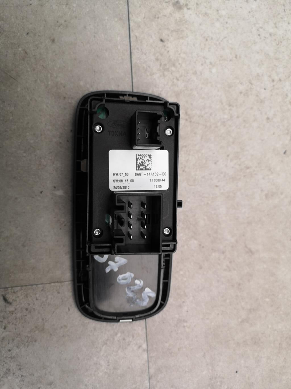 Interruttore lavacristalli anteriore sinistro FORD FIESTA 6 PHASE 1 Diésel - 1