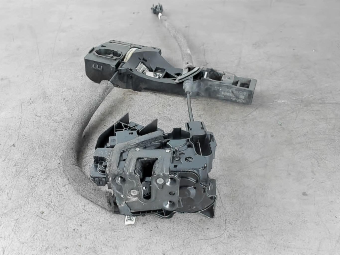 Serratura posteriore sinistra RENAULT MEGANE 4 PHASE 1 Diésel - 1
