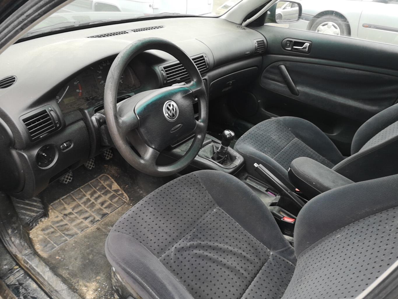 Boite de vitesses VOLKSWAGEN PASSAT 4 PHASE 1 Essence - 1