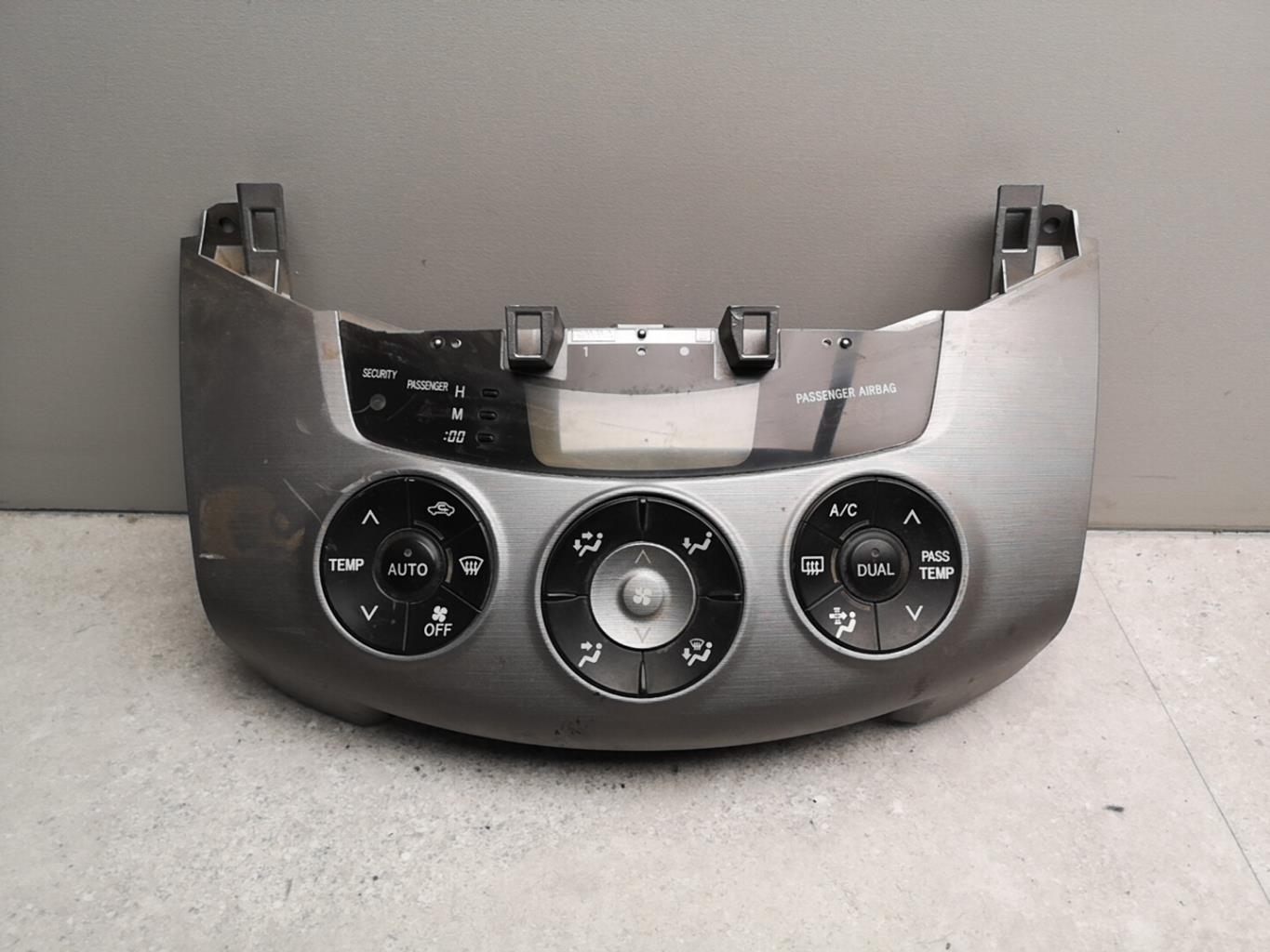 Commande chauffage TOYOTA RAV4 3 PHASE 1 Diesel - 1