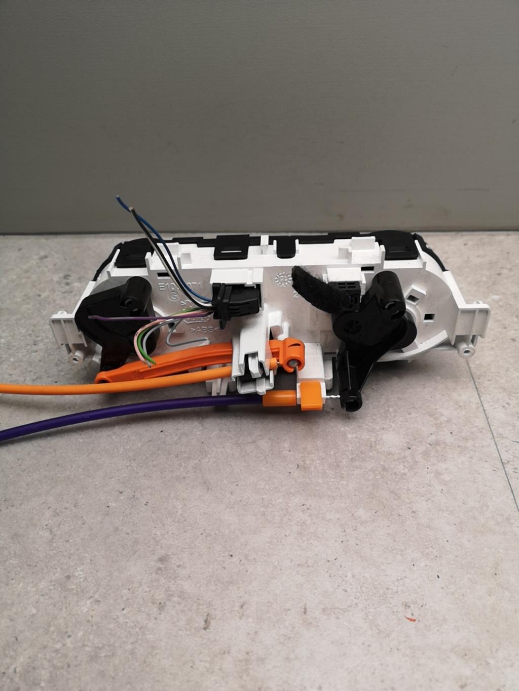Commande chauffage PEUGEOT 208 PHASE 2 Essence - 1