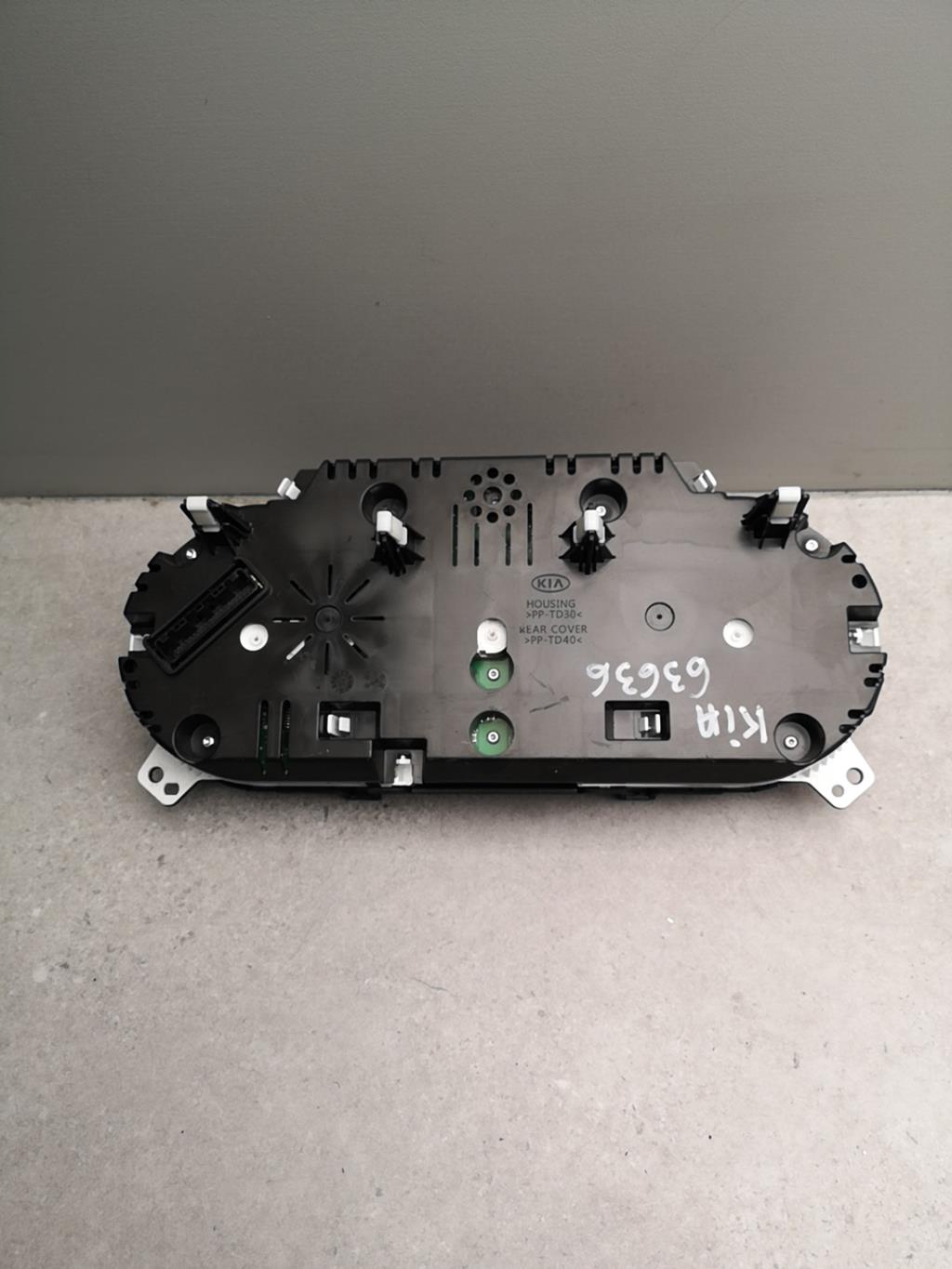 Compteur KIA CEE-D 2 PHASE 2 Diesel - 1
