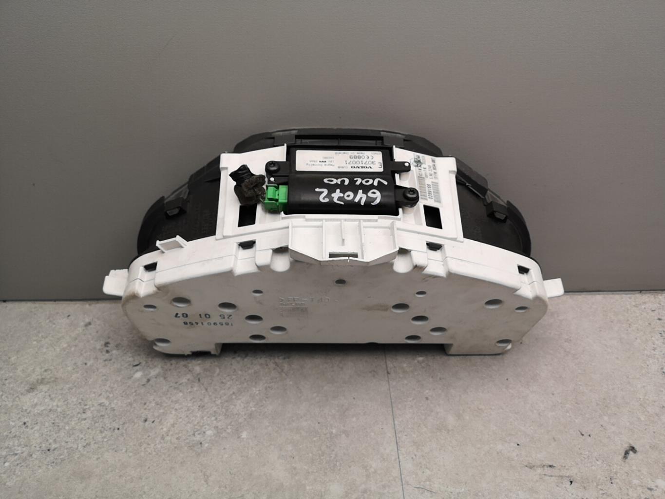 Compteur VOLVO C 30 PHASE 1 Diesel - 1