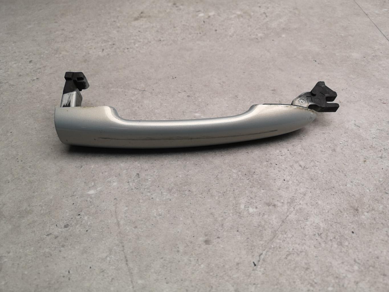 Maniglia portiera anteriore sinistra RENAULT MEGANE 2 PHASE 1 Diésel - 1