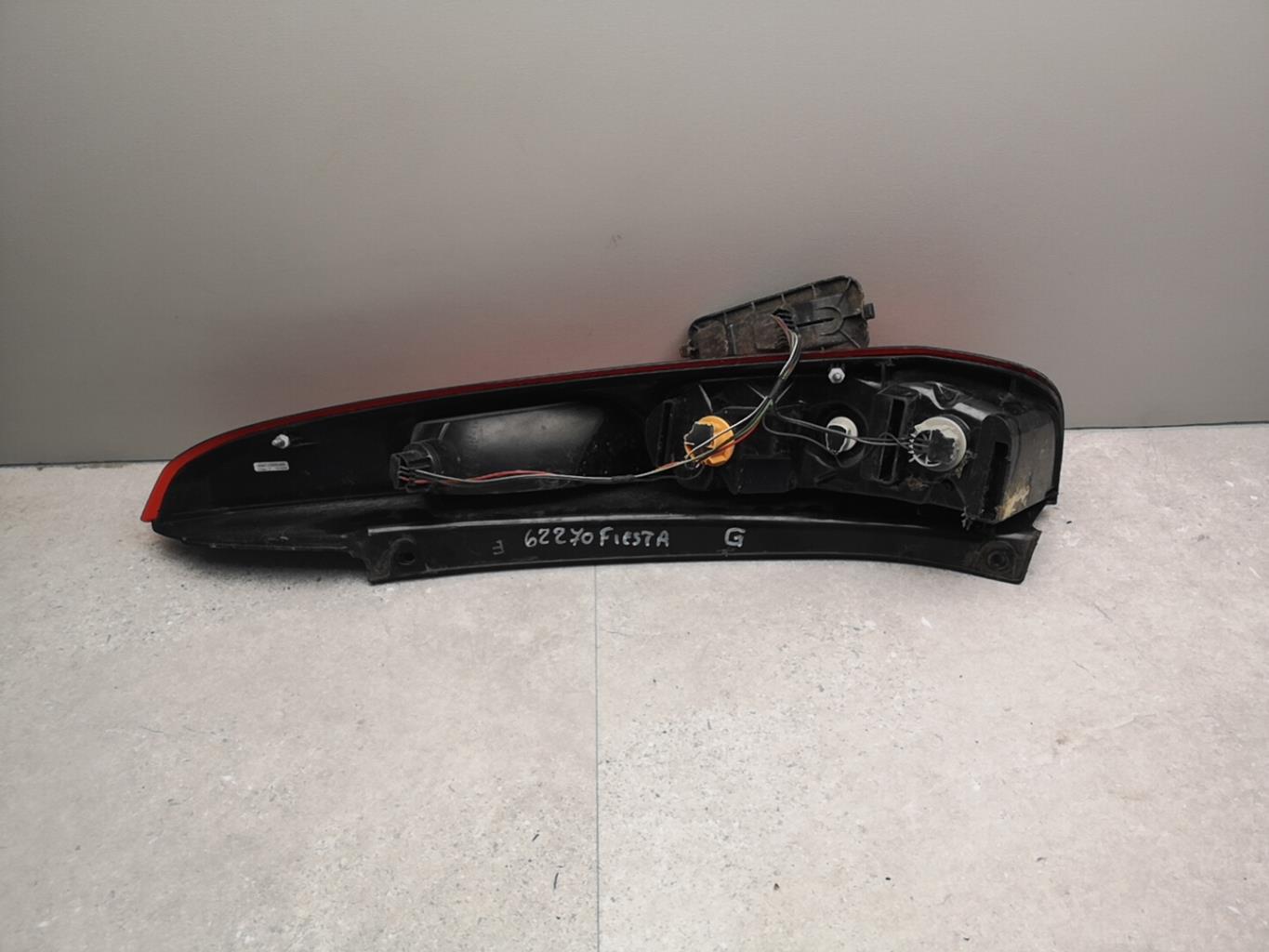 Fanale posteriore principale sinistro (luci) FORD FIESTA 5 PHASE 1 Diésel - 1