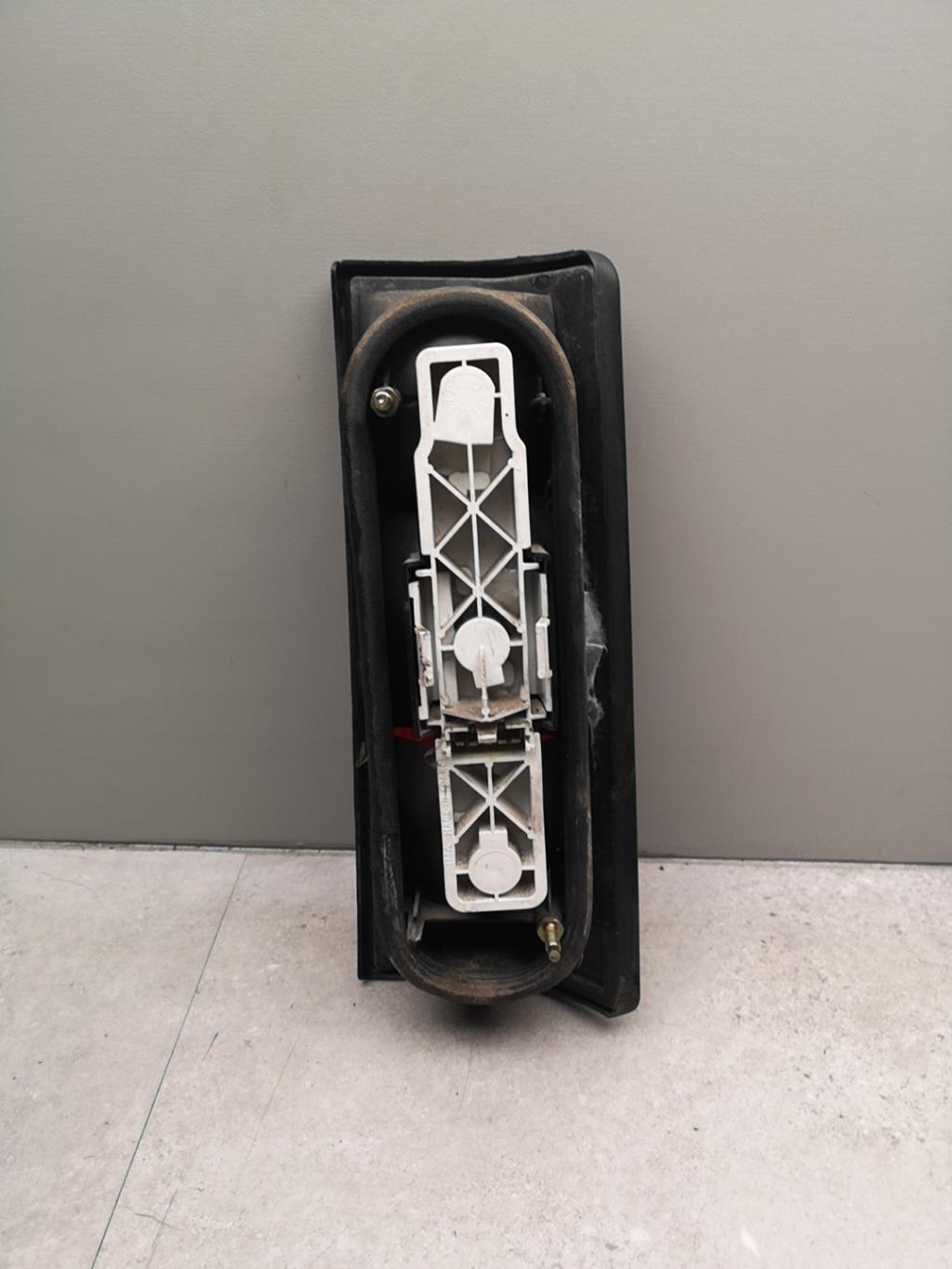 Fanale posteriore principale sinistro (luci) RENAULT EXPRESS PHASE 1 Gasolina - 1