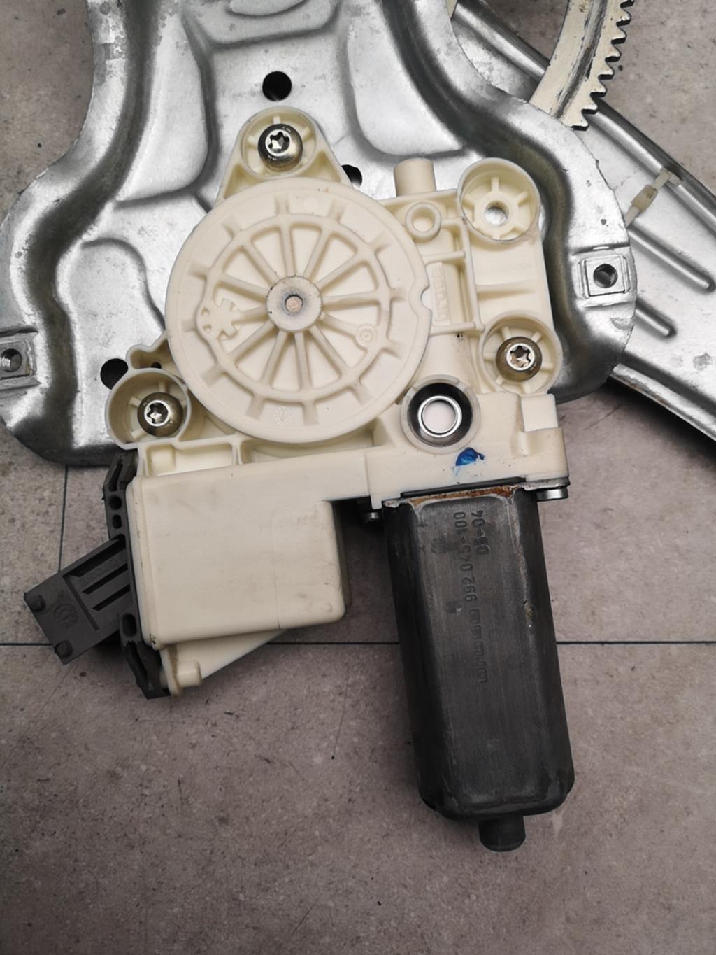 Alzacristalli elettrico posteriore destro TOYOTA AVENSIS 2 PHASE 1 Diésel - 1