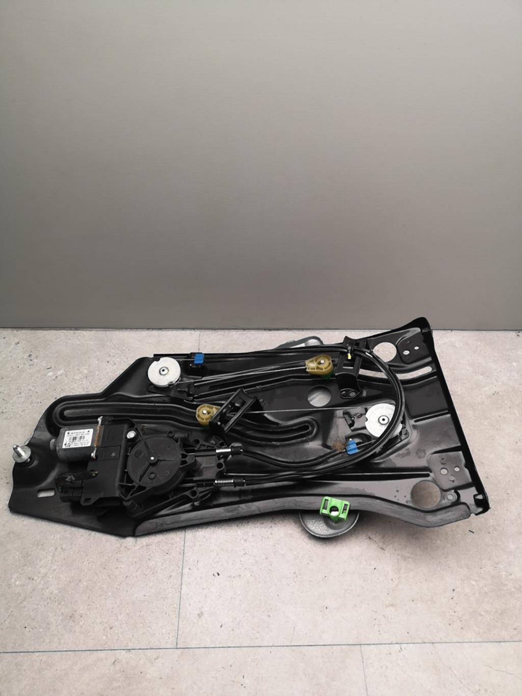 Alzacristalli elettrico posteriore sinistro PEUGEOT 308 1 PHASE 1 CABRIOLET Diésel - 1