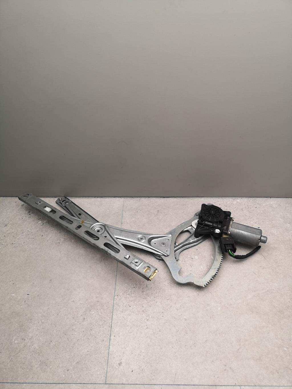 Alzacristalli elettrico anteriore destro MERCEDES CLASSE CLK 208 PHASE 1 COUPE Gasolina - 1