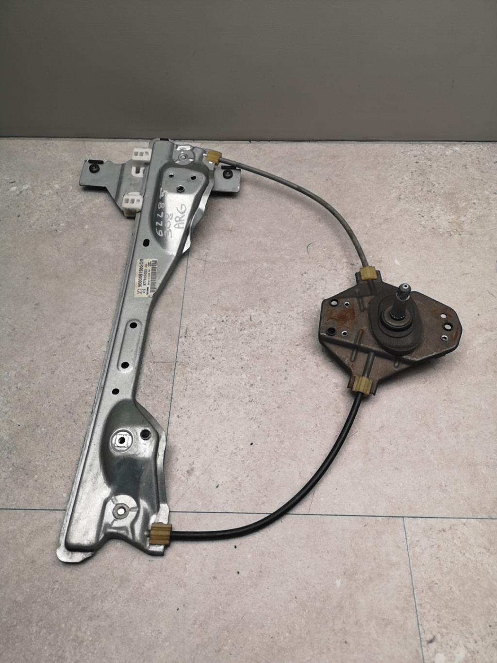 Alzacristalli manuale posteriore sinistro PEUGEOT 308 1 PHASE 1 BREAK Diésel - 1