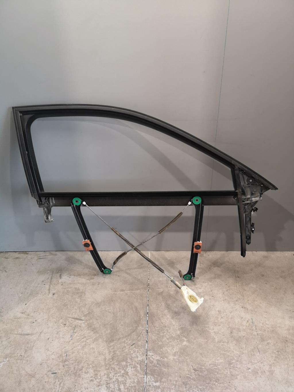 Alzacristalli manuale anteriore destro AUDI A3 2 PHASE 2 Diésel - 1